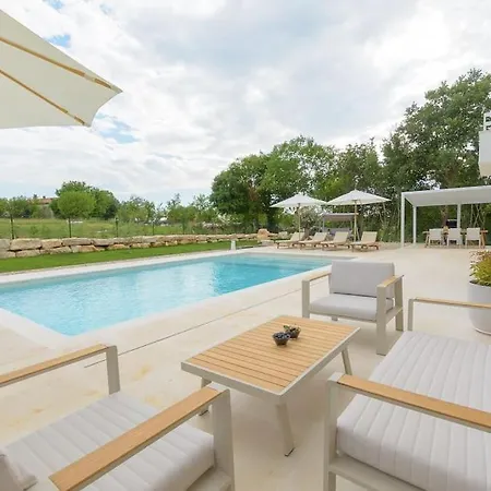 Вилла Lu By Istrialux Prkacini